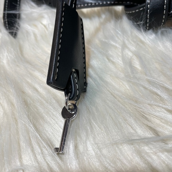 ❤️Calvin Klein ❤️large lock leather Bucket Bag - Picture 4 of 11